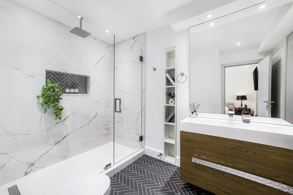 Thoughtful Condo Bathroom Renovations